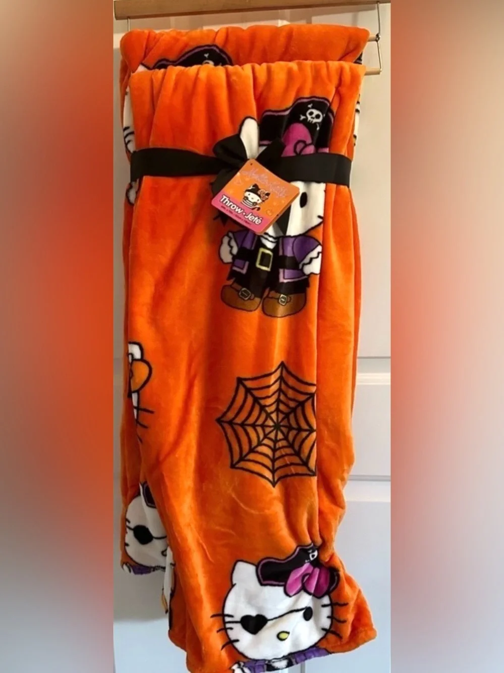 2 PACK Hello Kitty Halloween Throw Blankets! Both are 60